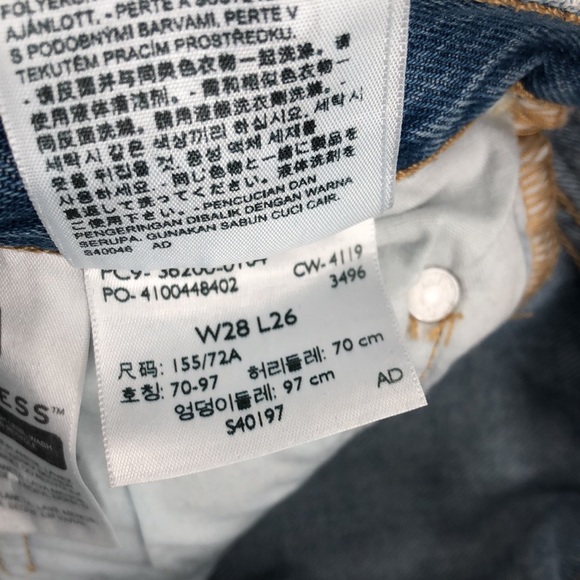 Levi's® 501 Crop Tango Beats - Size 28x26 - Picture 7 of 8